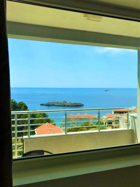 Guesthouse Radjen Sveti Stefan Exterior foto